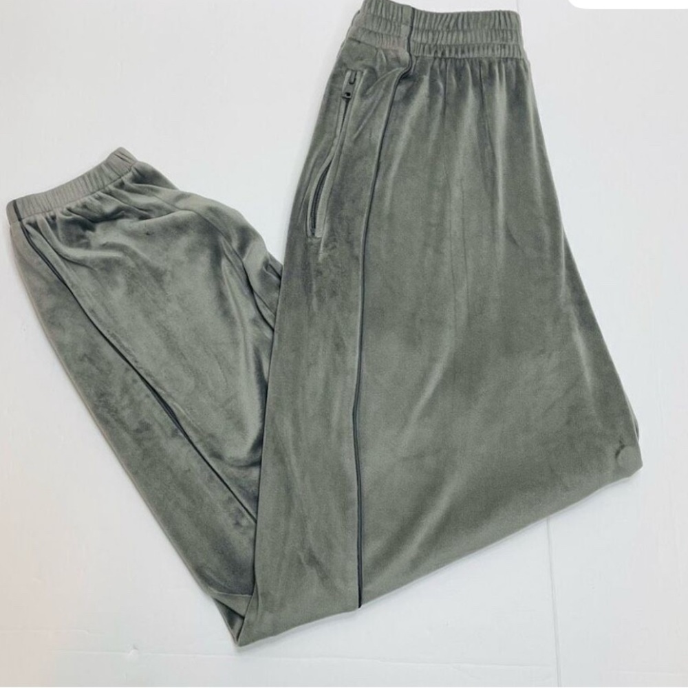NWOT SKIMS Gunmetal Grey joggers with cuffed ankle in WOMENS SIZE Small